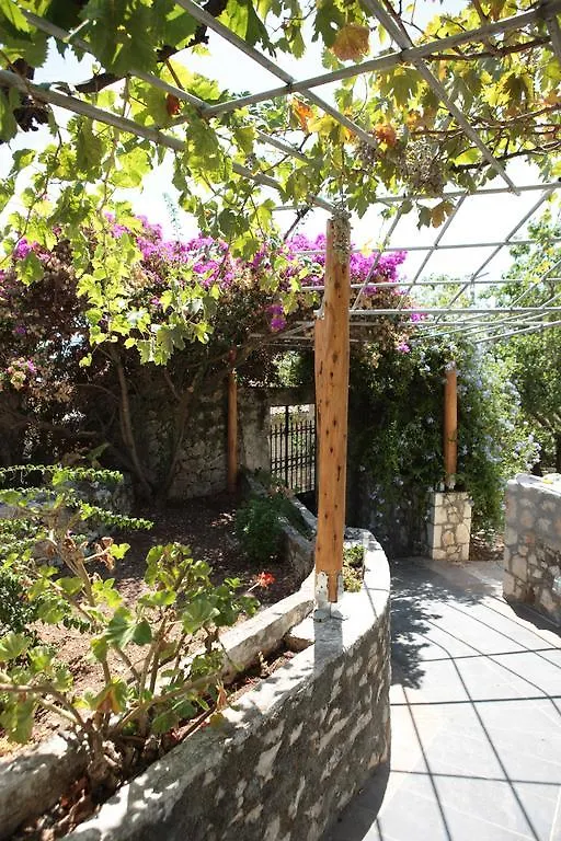 Luxury Stone Villa Fiskardo 0*,